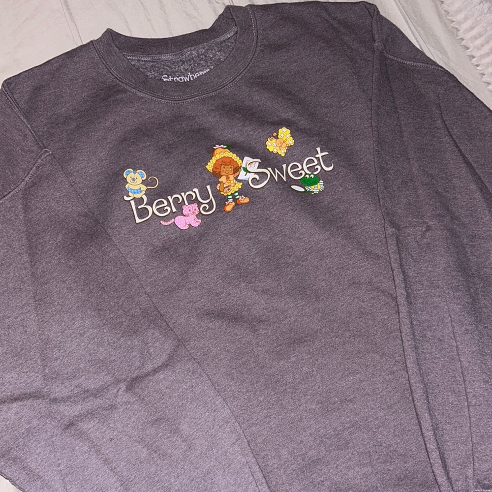 Crewneck from pacson, one size